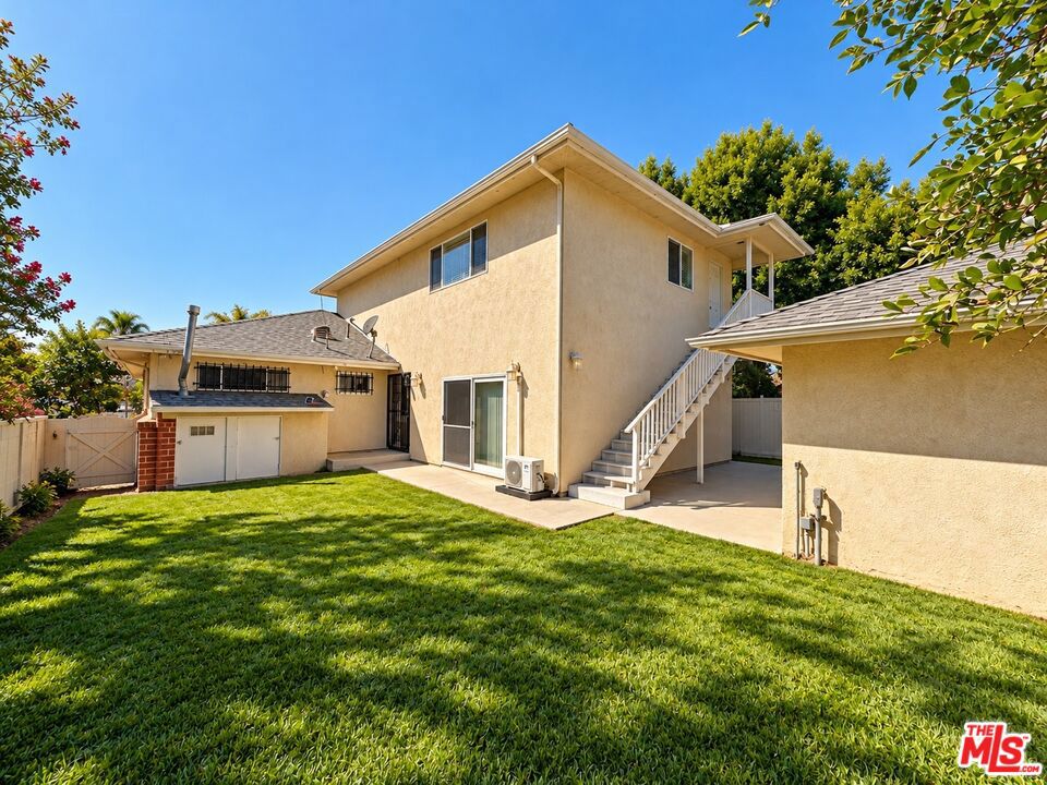 5446 Selmaraine Drive