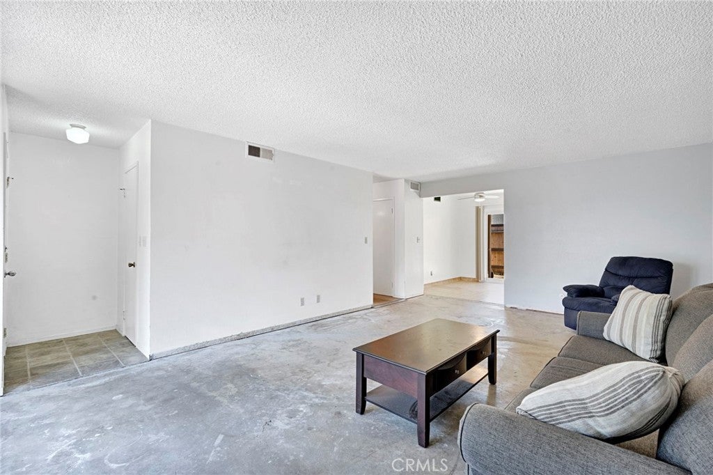 182 W Barstow Avenue A