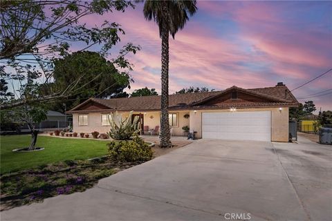 Photo of 17936 Westlawn St, Hesperia, CA 92345 (MLS # HD26073341)