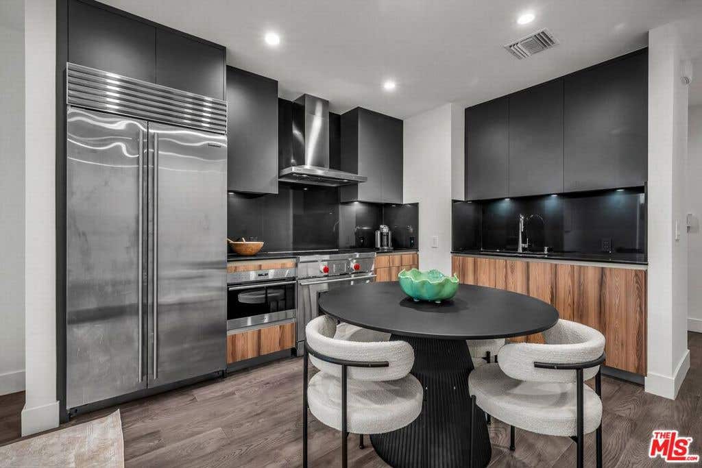 Photo of 728 N Sweetzer Avenue #112, West Hollywood, CA 90069 (MLS # 26850481)