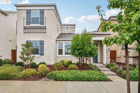 Photo of 7506 Clear Lake Aly, Sacramento, CA 95829 (MLS # 41115388)
