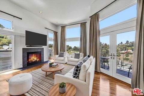 Photo of 6852 Woody Trail, Los Angeles, CA 90068 (MLS # 26857131)