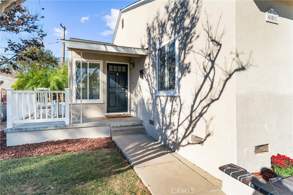 601 W Southgate Avenue