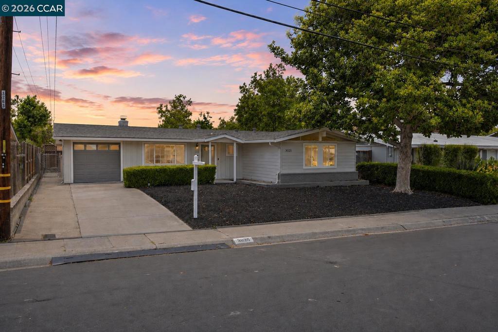 3025 Justin Way Way