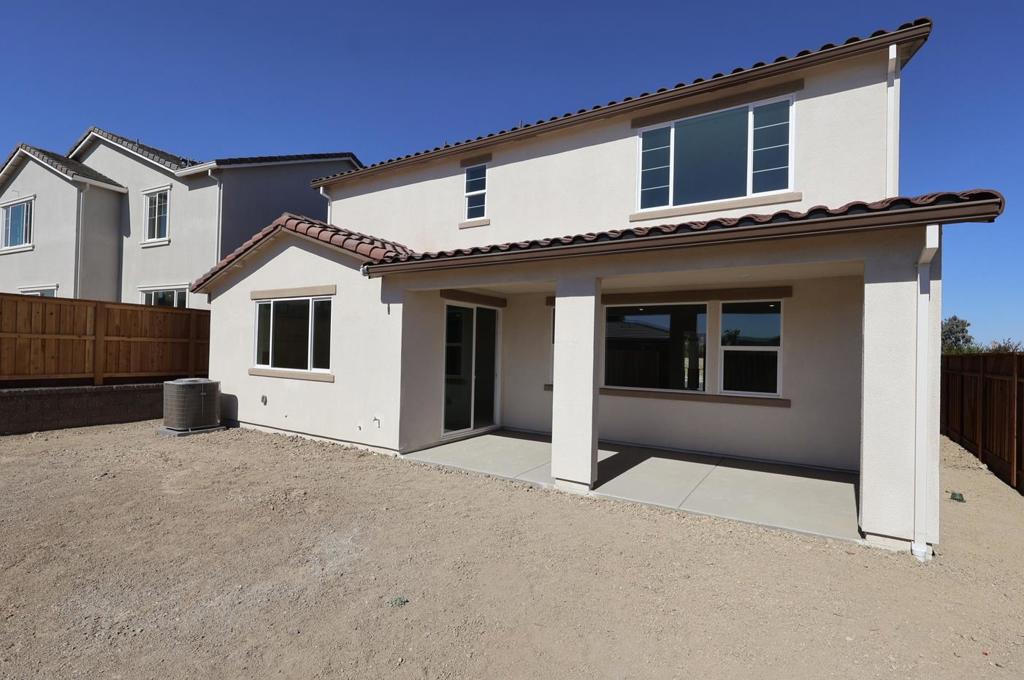 304 W Nasergholi Avenue