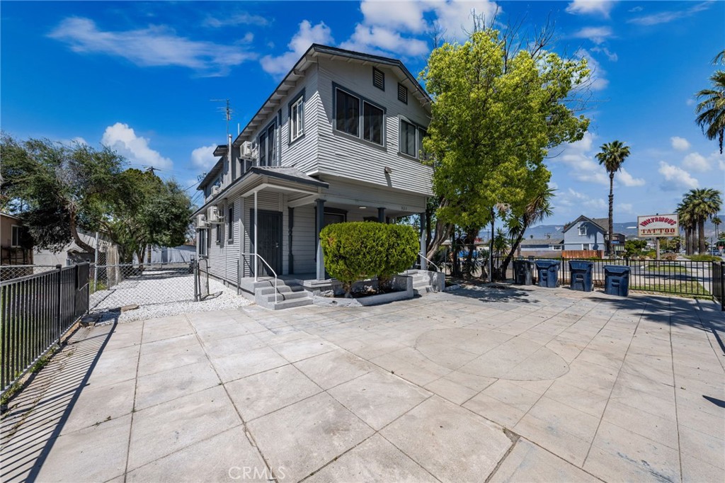 927 Orange Street