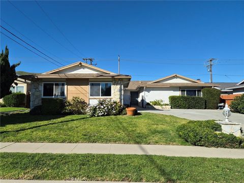 Photo of 846 Verna Avenue, Newbury Park, CA 91320 (MLS # SR26053723)