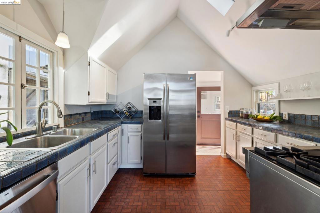 BERKELEY HILLS - Residential