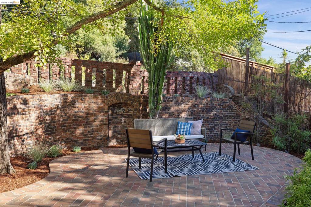 BERKELEY HILLS - Residential