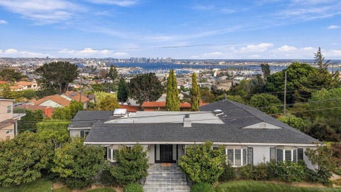 Photo of 1155 Bangor St ST, San Diego, CA 92106 (MLS # 260022379SD)