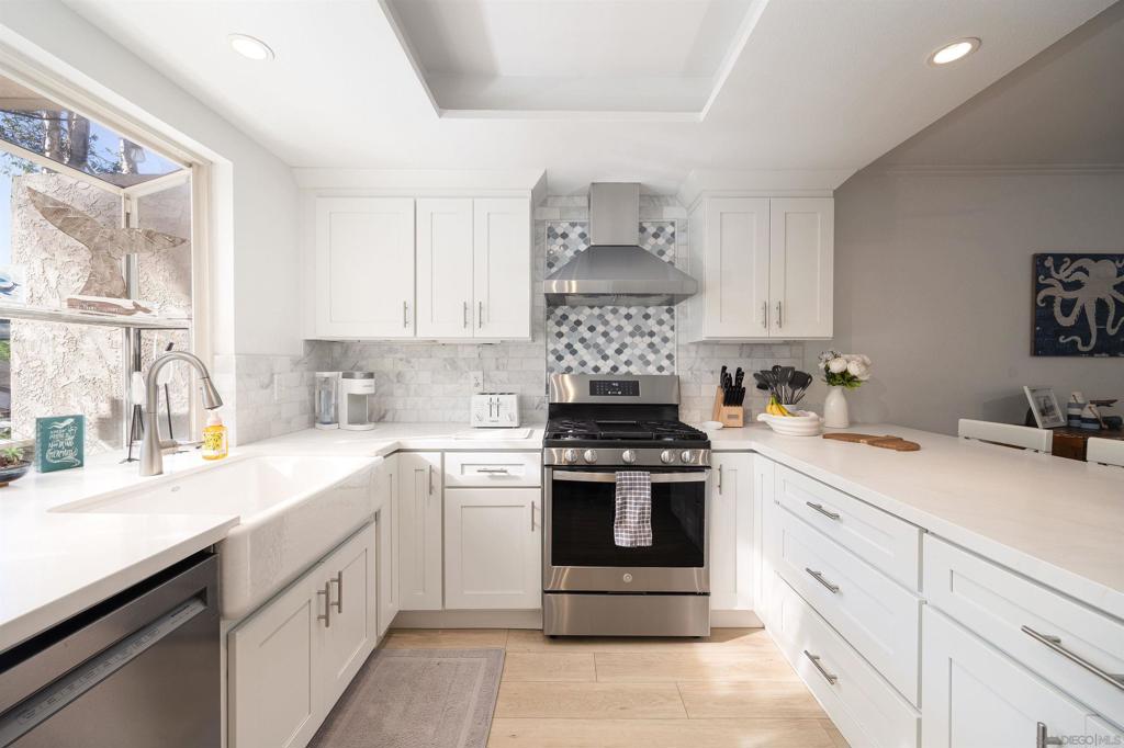 5611 Adobe Falls Rd A