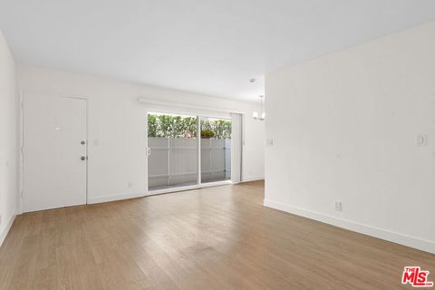 Photo of 1433 Brockton Avenue #3, Los Angeles, CA 90025 (MLS # 26658397)
