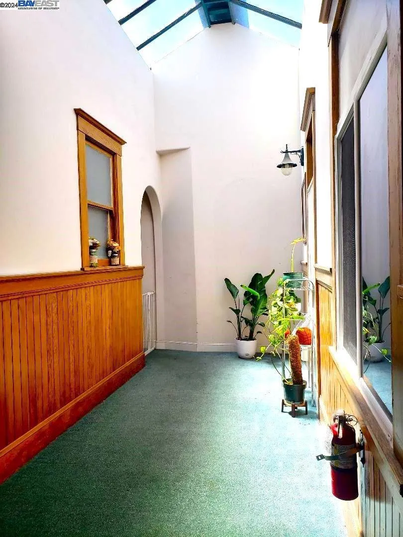 Alameda, California 94501, United States, ,Commercial,Active,53878