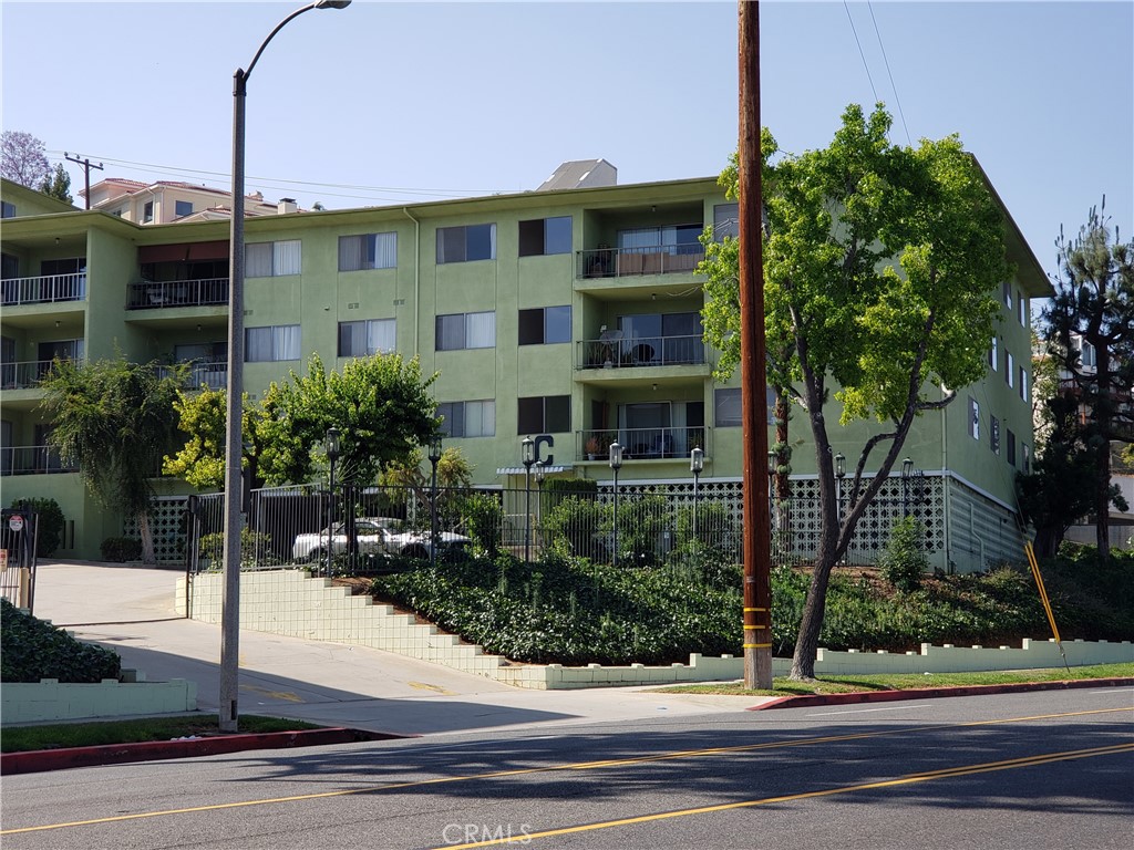 1301 S Atlantic Boulevard 414A
