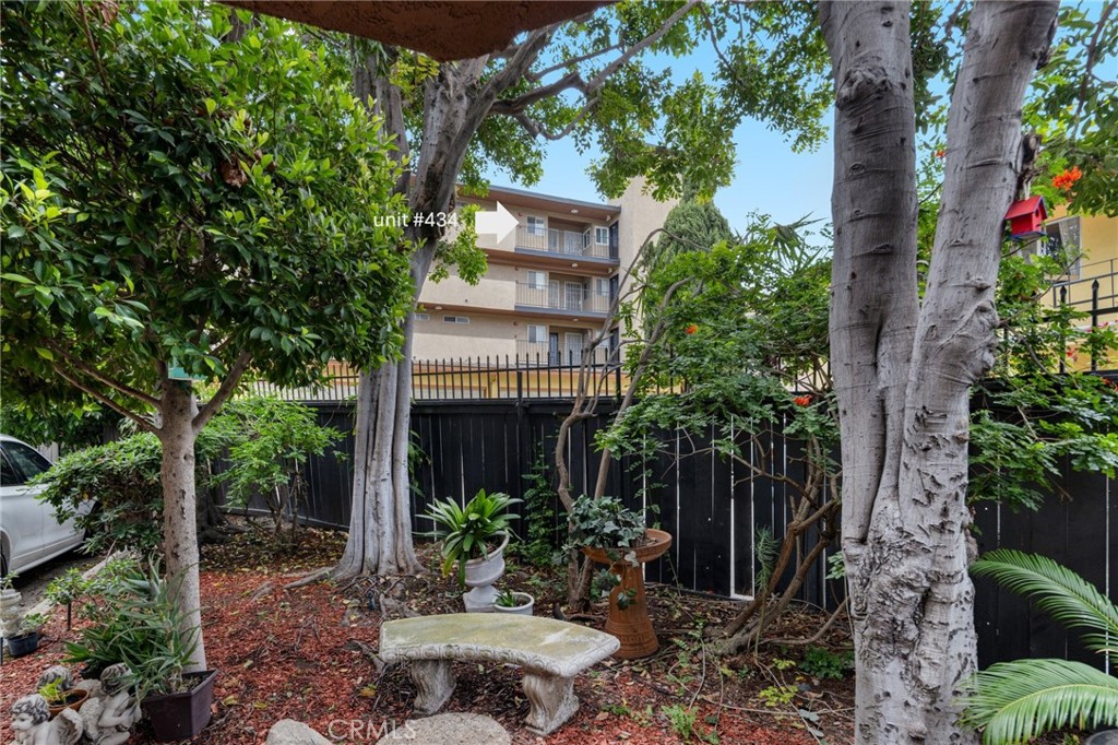 460 golden avenue 434