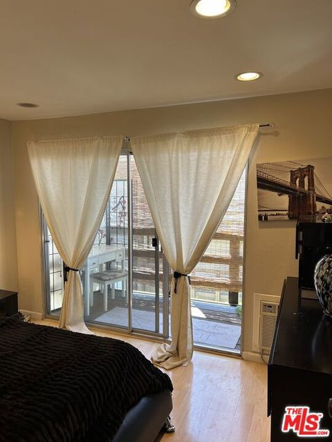 Photo of 320 S Ardmore Avenue #325, Los Angeles, CA 90020 (MLS # 25615563)