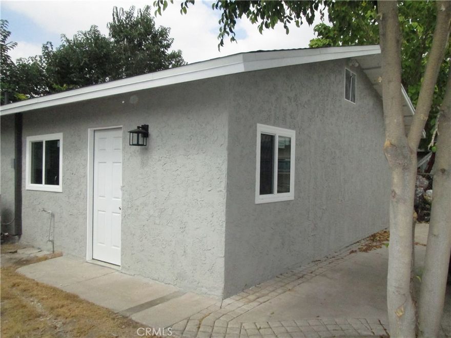 ALL UTILITIES INCLUDED, ELECTRICITY, GAS, WATER, TRASH. ALL YOU HAVE IS ONE EXPENSE AND THAT IS THE RENT.  Beautifully Renovated Single Story Back House/ADU for Rent in San Bernardino, CA. Features 2 Bedrooms, 1 Bathroom, 750 Sq Ft and completed renovated, Light-Wood Colored Vinyl Plank Flooring, New Lovely Light Grey Paint, Completely Remodeled Kitchens w/ Beautiful Quartz Countertops, Bathroom, Ceiling Fan, Spacious Lot at 6,536 Sq. Ft.  Water, Gas, & Electricity included.  Near all amenities, including shopping centers, parks, entertainment, grocery stores, schools, banks, and restaurants. This home is Beautiful and has a lot to offer!
