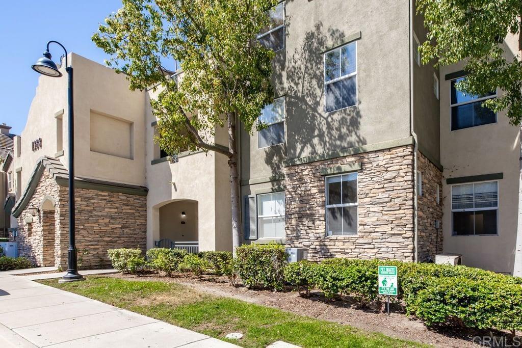 1338 Nicolette Avenue 1011