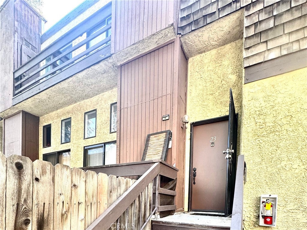 9131 Burnet Ave 23