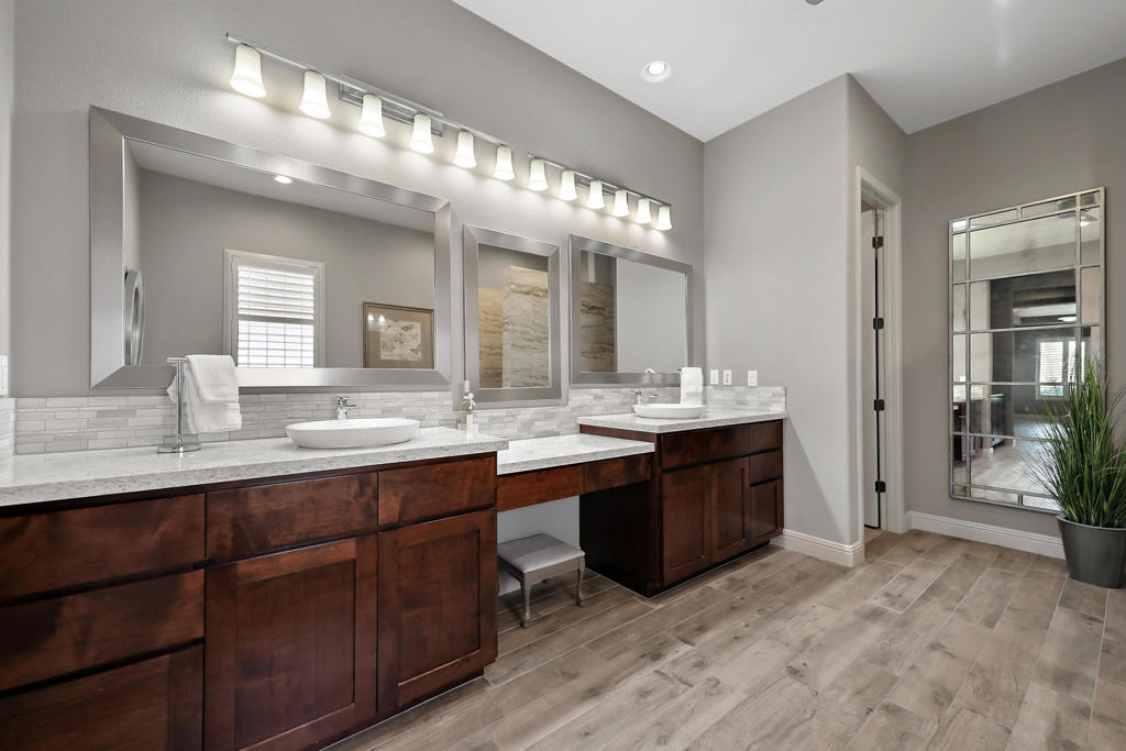 Mountain View CC - Residential