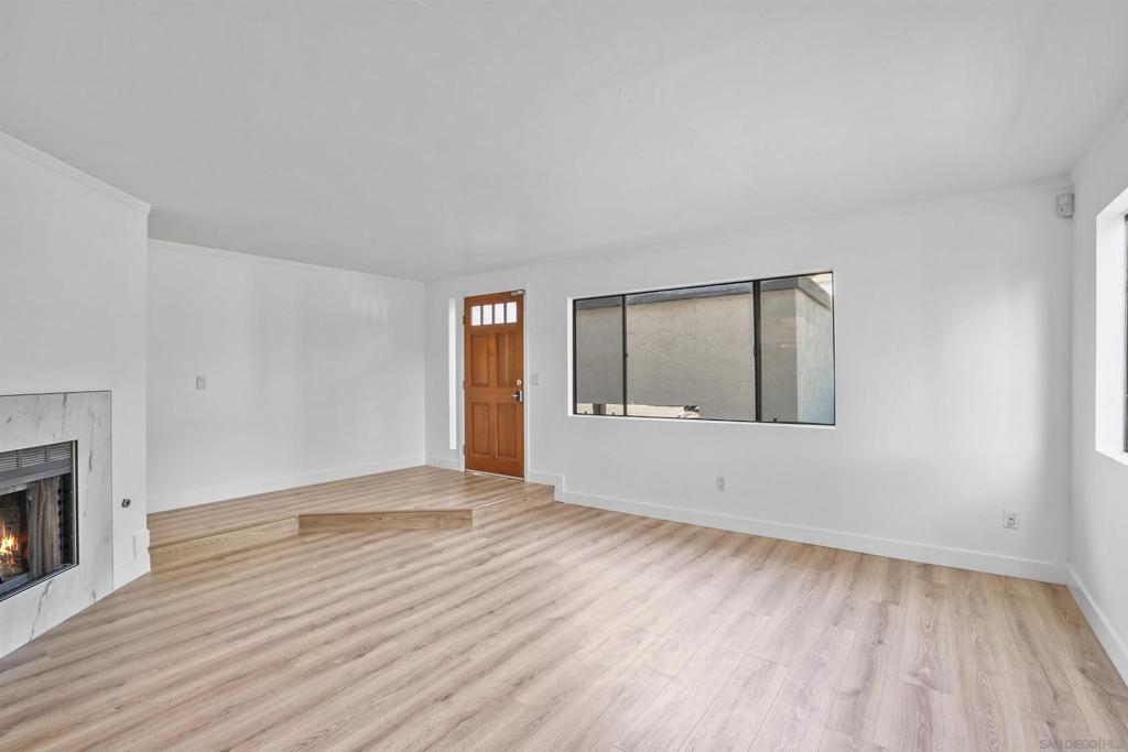 2642 Alpine Blvd. A