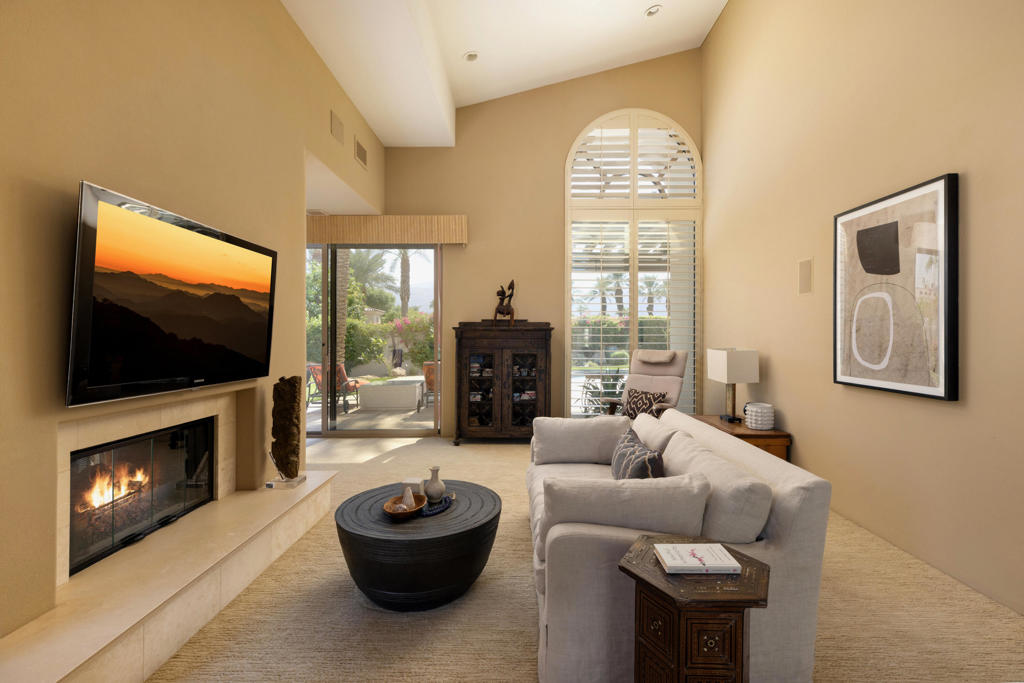 The Estancias Rancho LQ - Residential