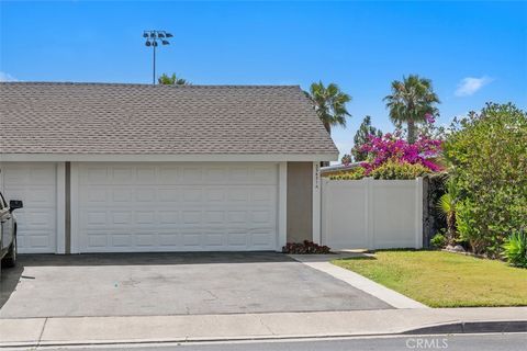 Photo of 33431 Nottingham WAY #A, Dana Point, CA 92629 (MLS # OC26112786)