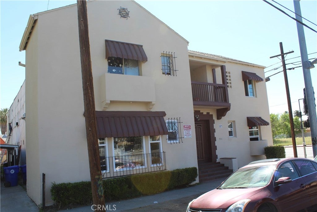901 N Arrowhead