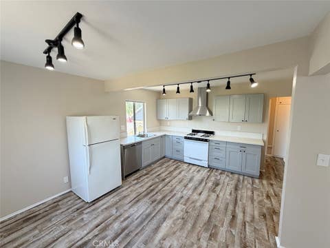Photo of 537 W Crescent Drive #1/2, Azusa, CA 91702 (MLS # CV26172911)