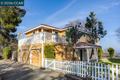 Photo of 2542 Mockingbird Hill Rd Rd, Walnut Creek, CA 94597 (MLS # 41122739)