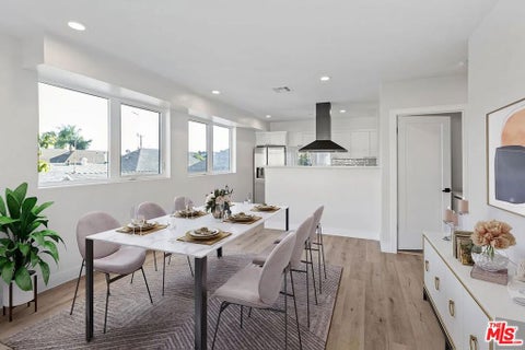 Photo of 1724 Menlo Avenue #2, Los Angeles, CA 90006 (MLS # 26992081)