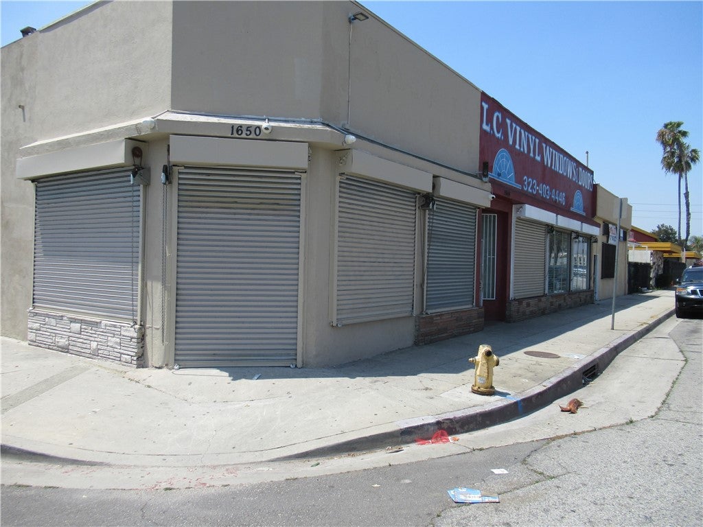 1644 E Compton Boulevard