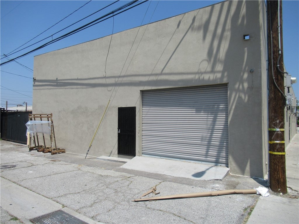 1644 E Compton Boulevard