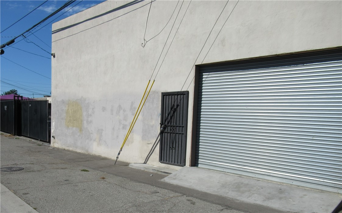 1644 E Compton Boulevard