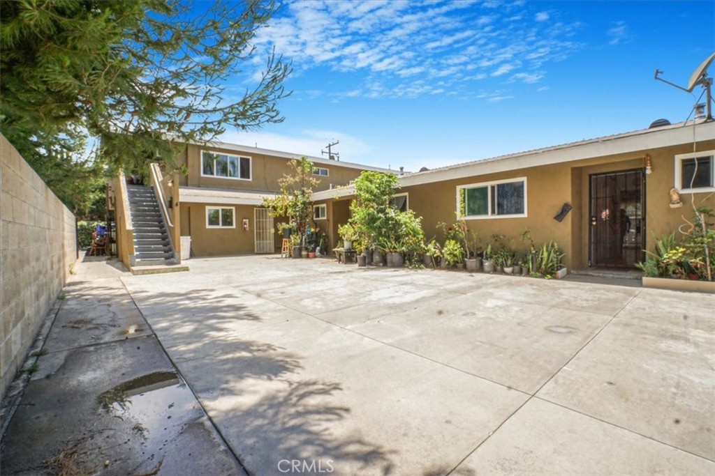 11712 Stuart Drive