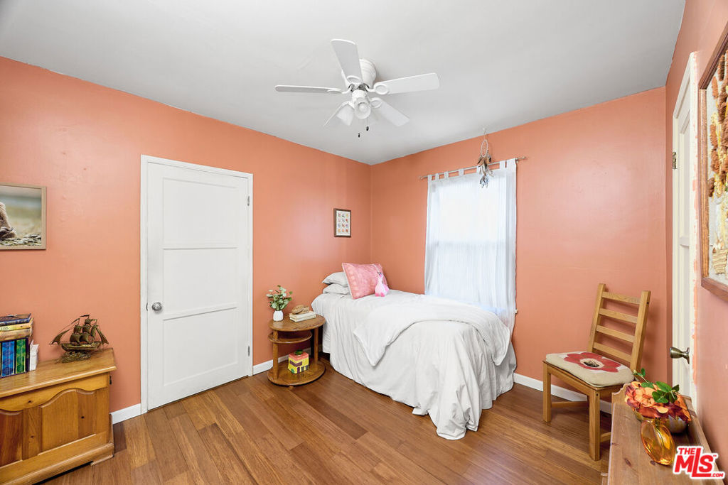 7234 Yolanda Avenue