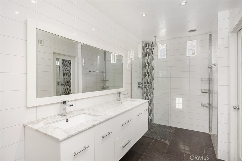 Soleil (SOLE) - Residential Lease