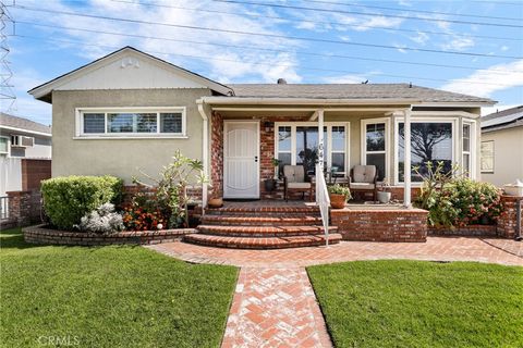 Photo of 6475 Turnergrove Drive, Lakewood, CA 90713 (MLS # SB26062582)