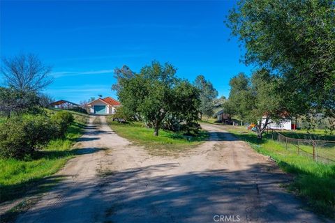 Tiny photo for 9750 Random Canyon Way, Creston, CA 93432 (MLS # SC25281019)