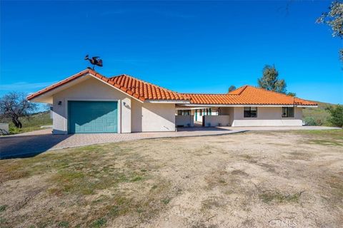 Tiny photo for 9750 Random Canyon Way, Creston, CA 93432 (MLS # SC25281019)