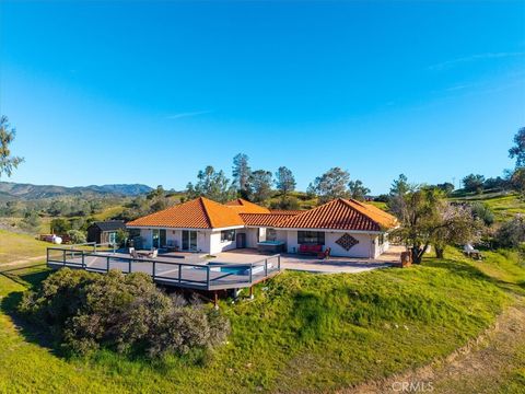 Tiny photo for 9750 Random Canyon Way, Creston, CA 93432 (MLS # SC25281019)