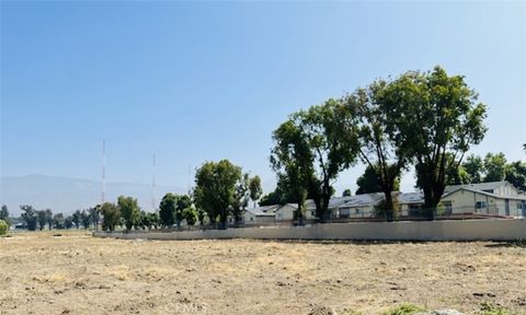 0 Baseline Highland CA 92346