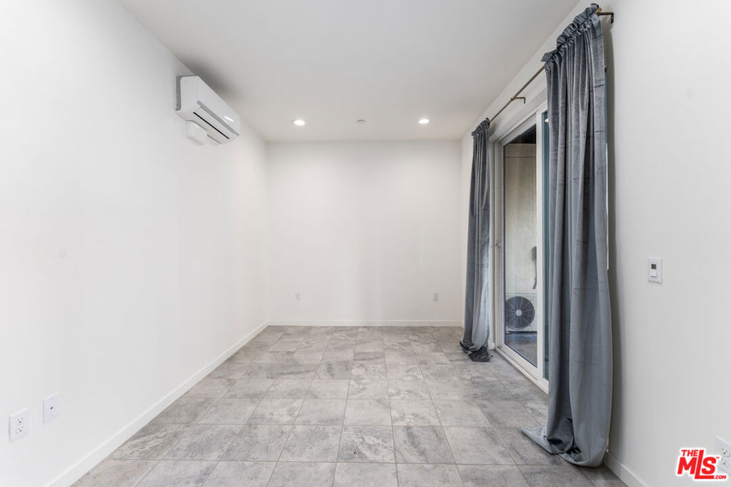 2850 N Glassell Street