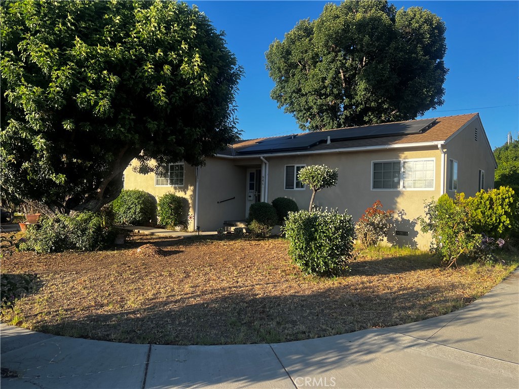 Welcome to a charming 2-bed, 1-bath home, spanning 917 sq ft, ideally positioned in West Covina. Situated on a corner lot, enjoy the spacious backyard with ADU potential. Perfectly located across from Walnut Oak Middle School and 5 minutes from Walmerado Park, this property offers unparalleled convenience it is a .25 mile from Haven City Market, it has Solar panels, it comes with an attached garage and Original Hard Wood Floors and lots of Potential. there is home access from the Garage. It has washer and dryer up set up in the garage as well.