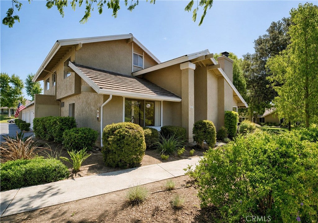 21104 Via Rincon