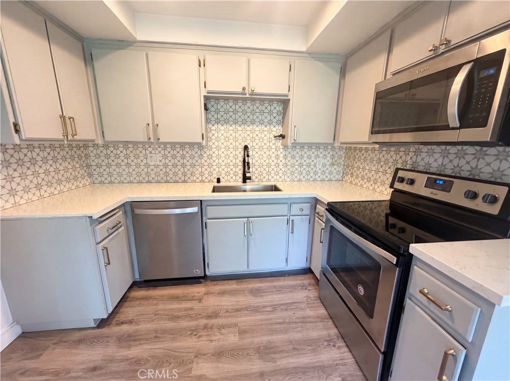 7300 Corbin Ave Unit M