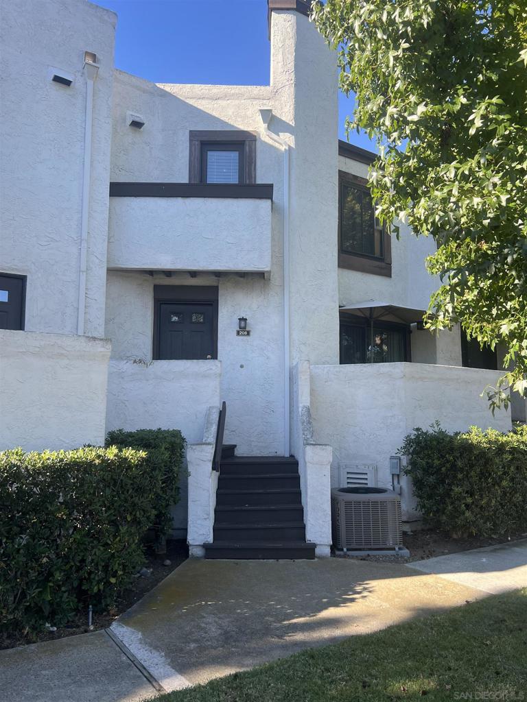 Best-priced listing in Sea Colony — Great opportunity in the highly sought-after Sea Colony community! This 2-bedroom, 2.5-bath townhome features two private balconies, a fireplace, newer luxury vinyl plank floors, and an attached 2-car garage. Fantastic upside potential to update and create instant equity. Enjoy resort-style amenities including a pool, spa, tennis/pickleball courts, and clubhouse. Prime coastal location near Liberty Station, beaches, shopping, and dining. Don’t miss your shot at owning in Ocean Beach at this price point — schedule your showing right away before it’s gone!