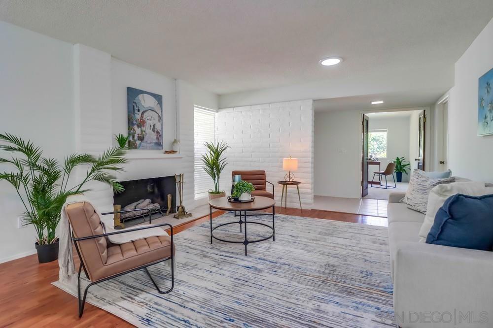 4402 Collwood Ln