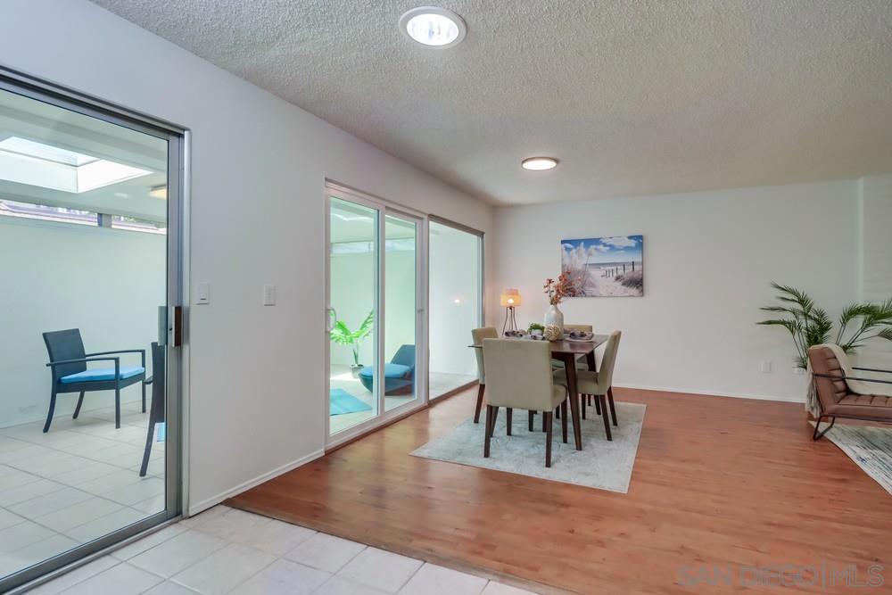 4402 Collwood Ln