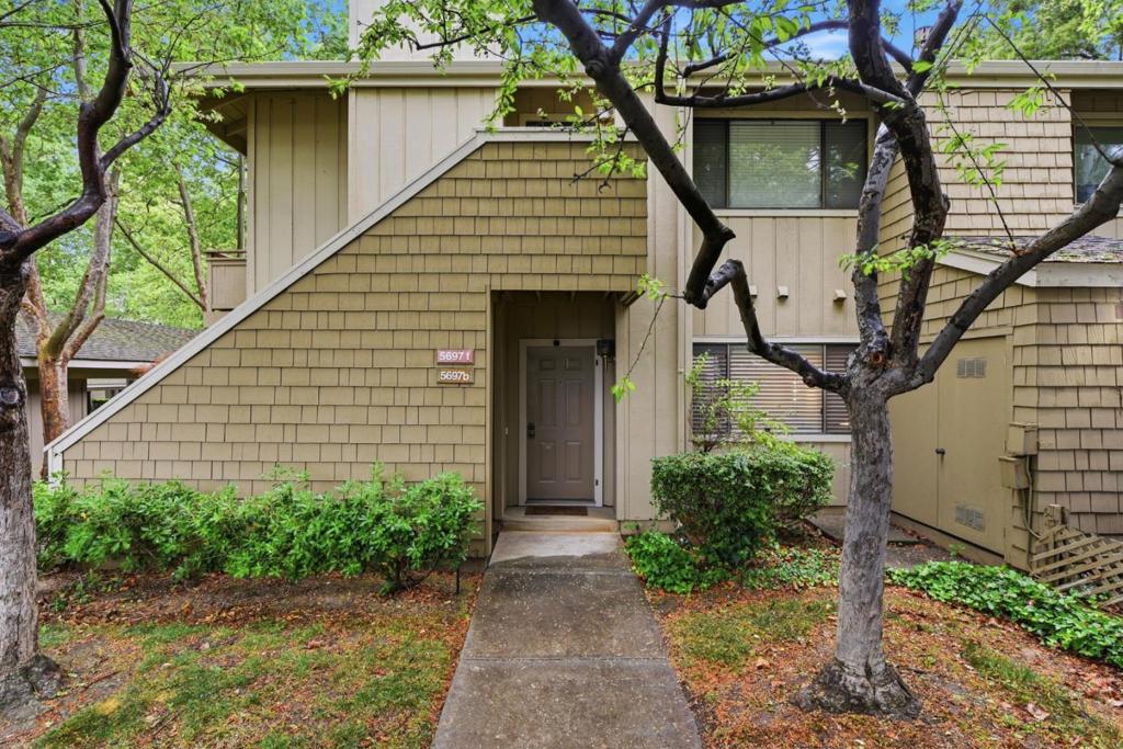 5697 Makati Circle